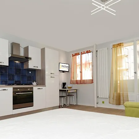 Blue Lagon Five Stars Holiday House Nice Exterior photo